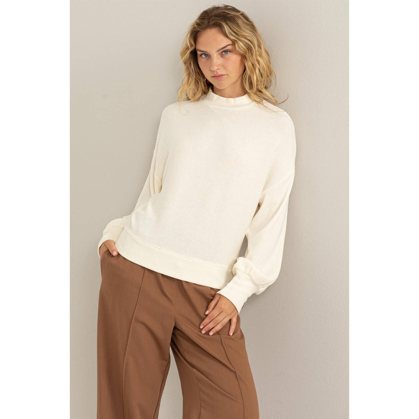 RIBBED BALLOON SLEEVE TOP