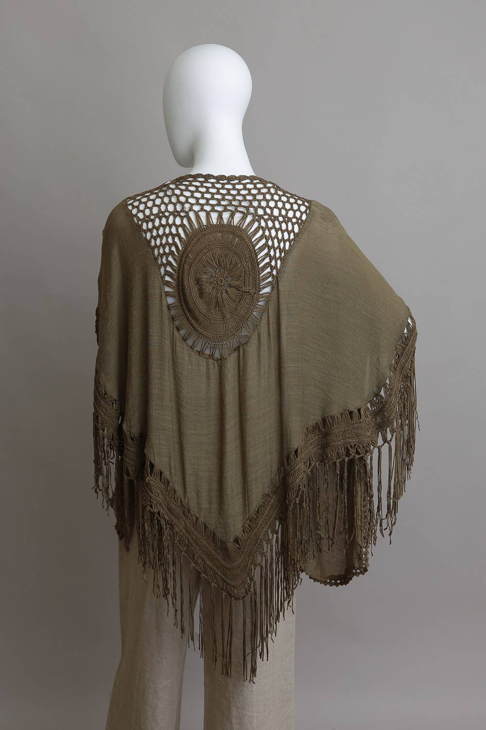 Crochet Medallion Tassel Kimono 🖤