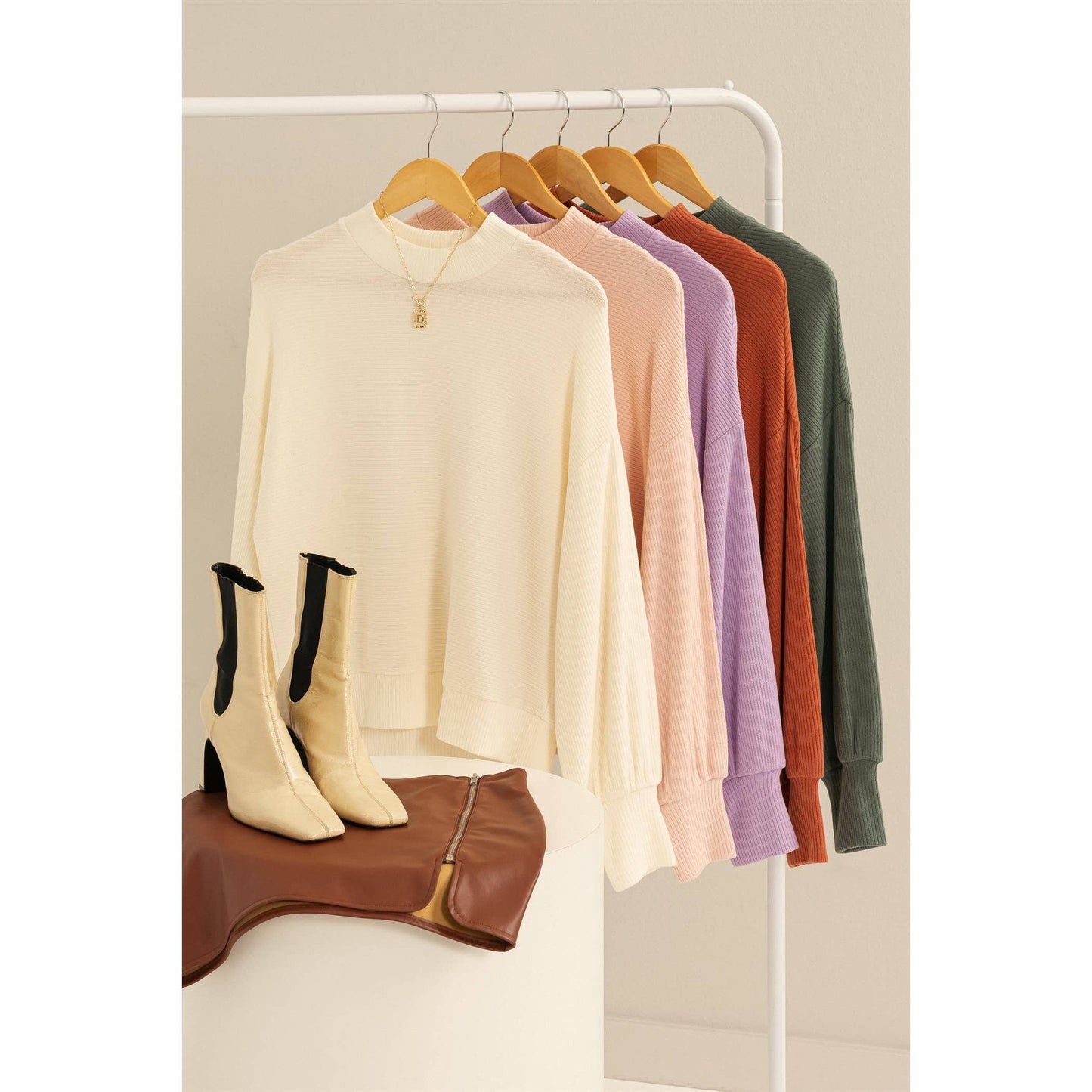 RIBBED BALLOON SLEEVE TOP