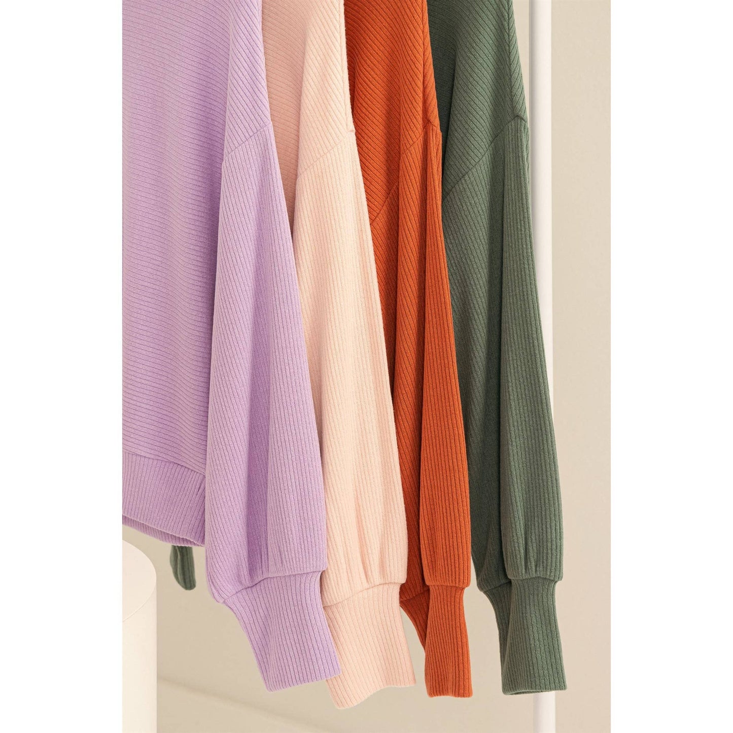 RIBBED BALLOON SLEEVE TOP