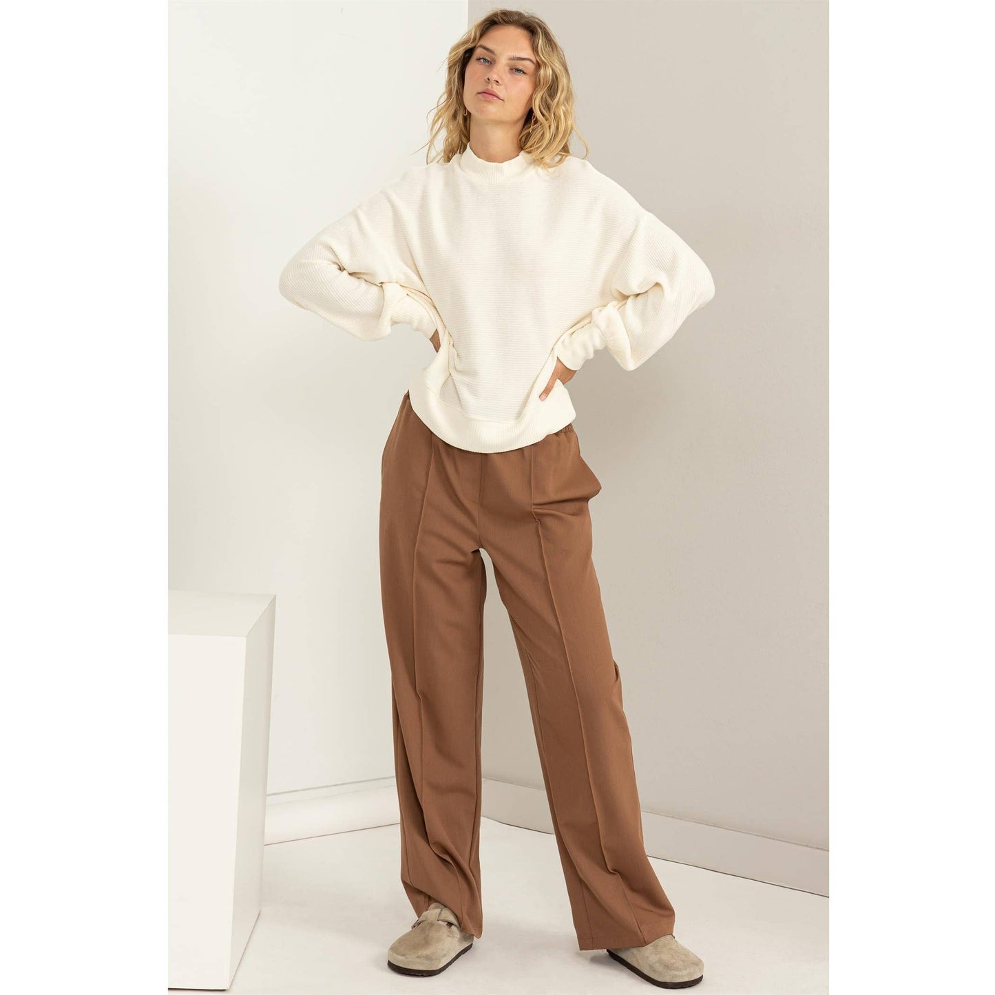 RIBBED BALLOON SLEEVE TOP