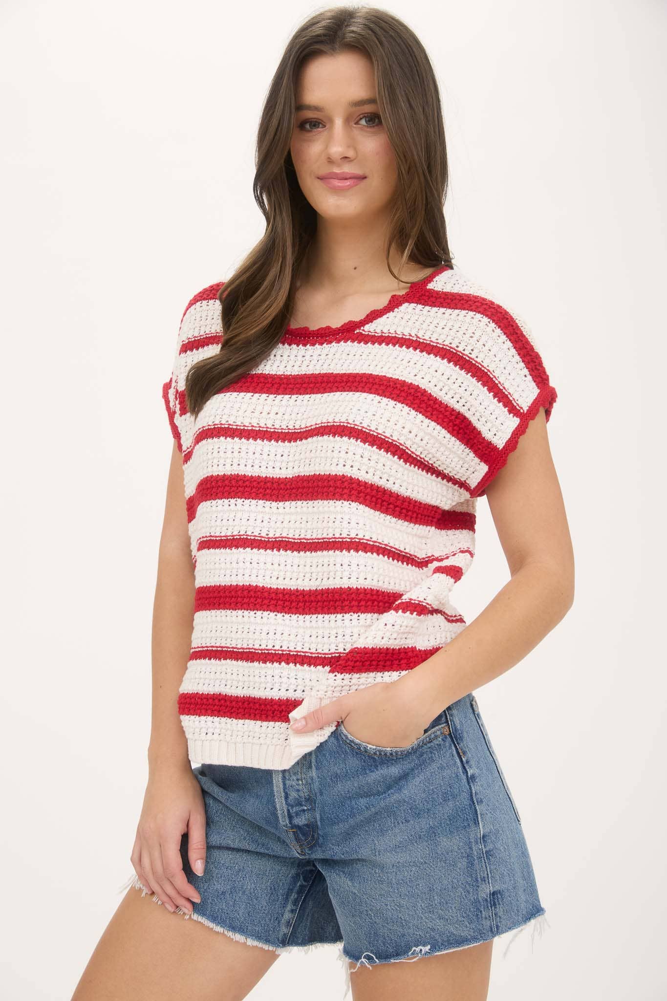 Red white stripe scallop short sleeve crochet top