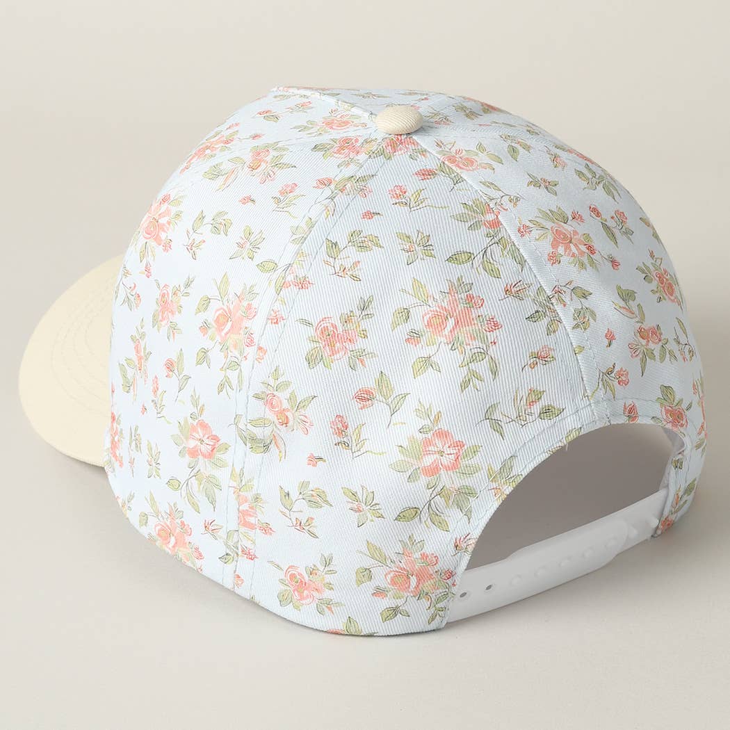 MOMMIN' Embroidered Flower PatternTrucker Hat