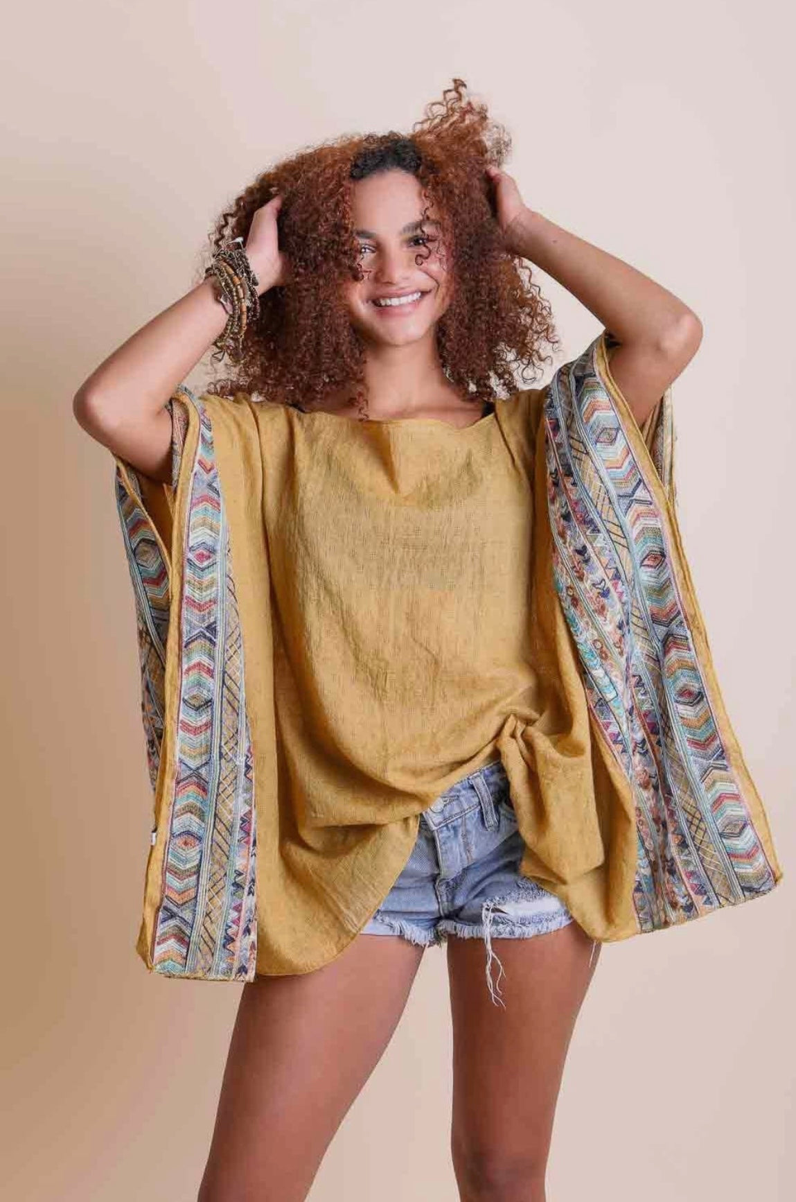 Geometric embroidered sleeve kimono