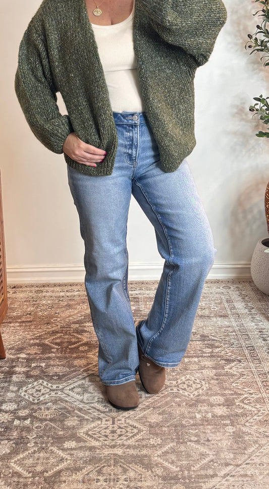 Mid Rise Straight Leg Jean