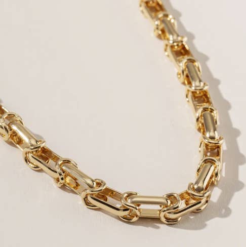 Modern Chunky Metal Chain Linked Necklace