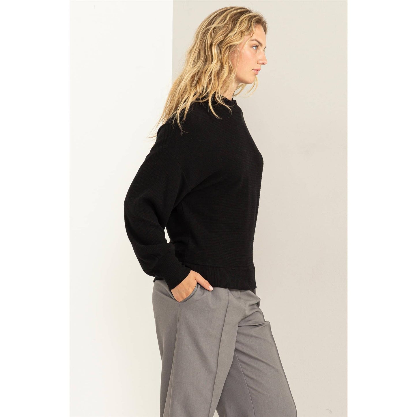 RIBBED BALLOON SLEEVE TOP