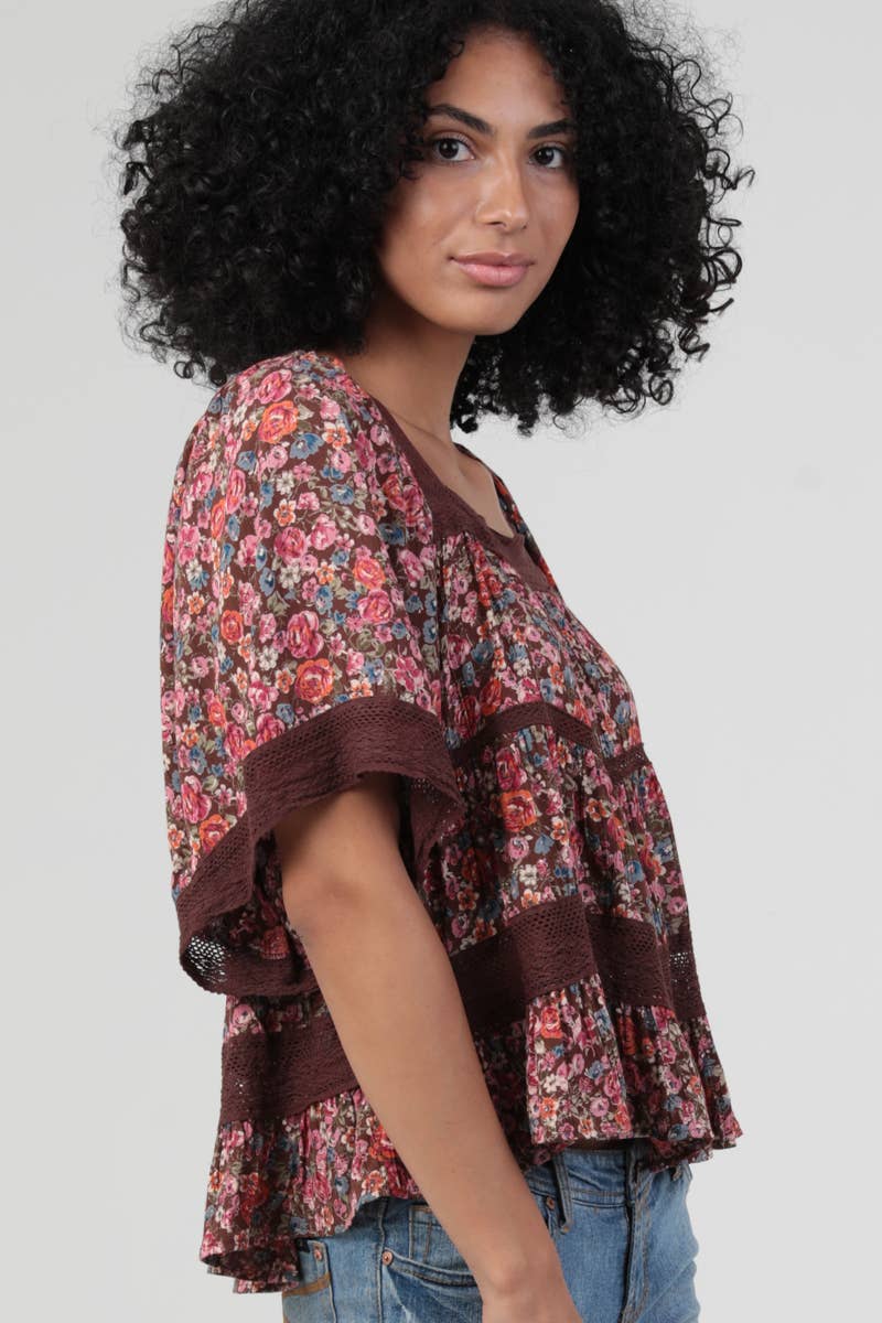 LACE TRIM SQUARE NECK BLOUSE