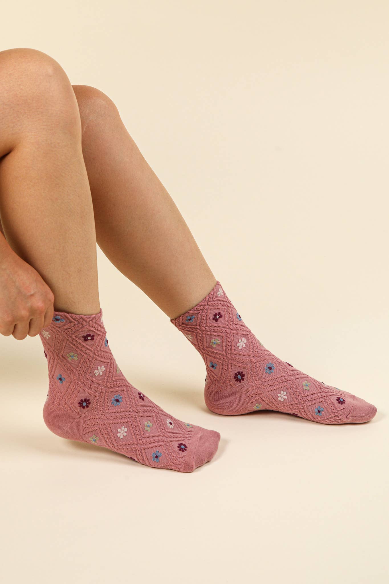 Floral Printed Textures Crew Socks