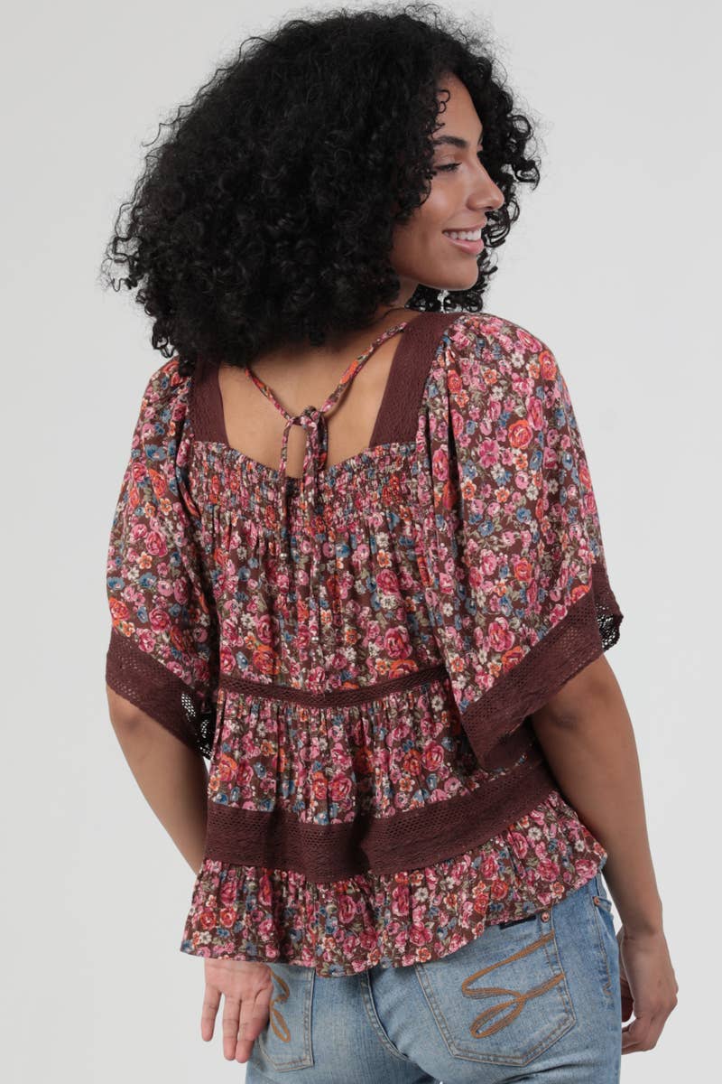 LACE TRIM SQUARE NECK BLOUSE