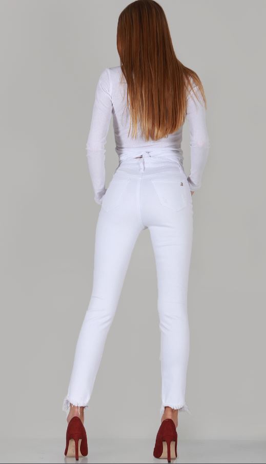 HIGH RISE RELAXED SKINNY